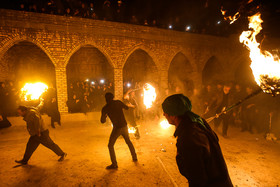 مراسم زنجير آتشي در روستاي بياضه